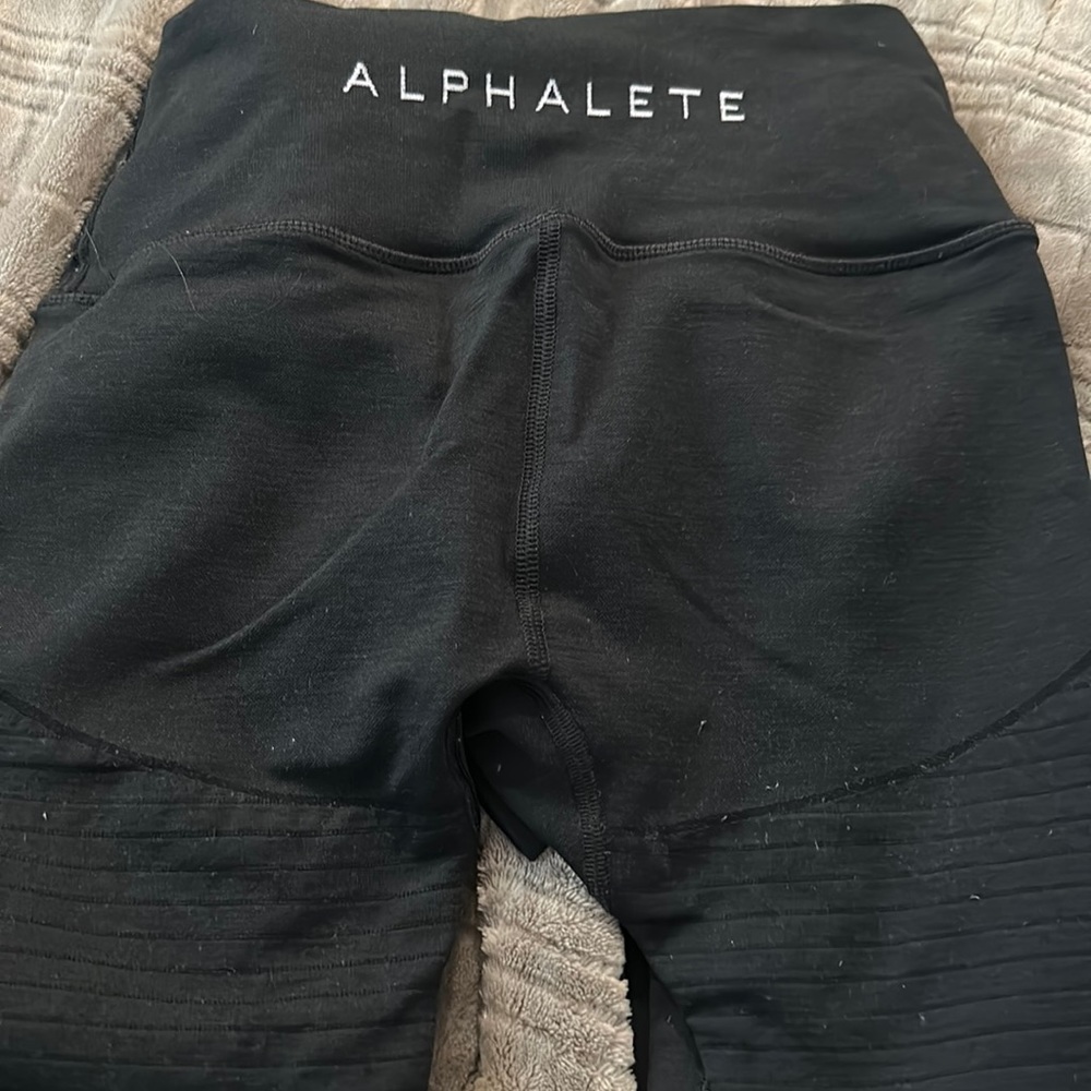 Alphalete leggings